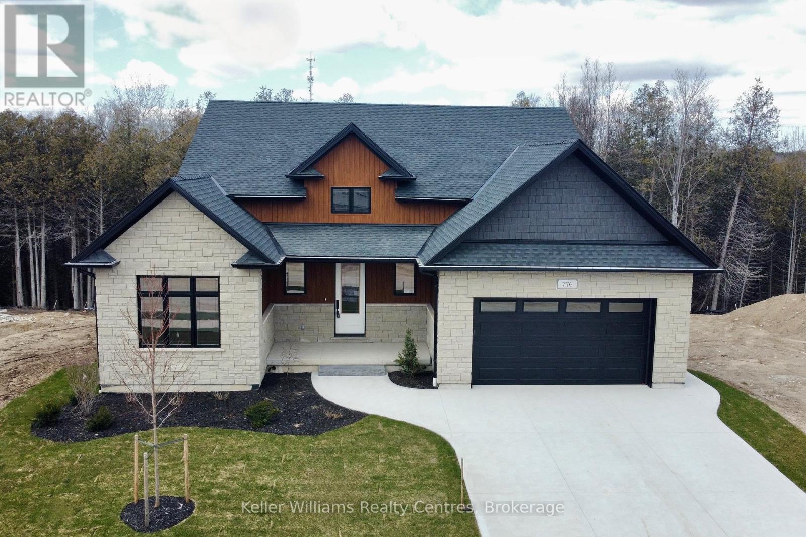 776 20th Street, Hanover, Ontario  N4N 0C5 - Photo 1 - X11966312