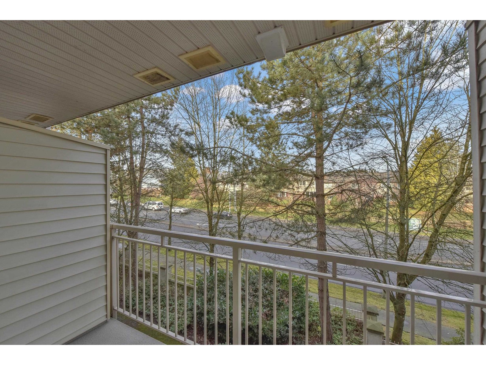 307 15210 Guildford Drive, Surrey, British Columbia  V3R 0X7 - Photo 22 - R2989608