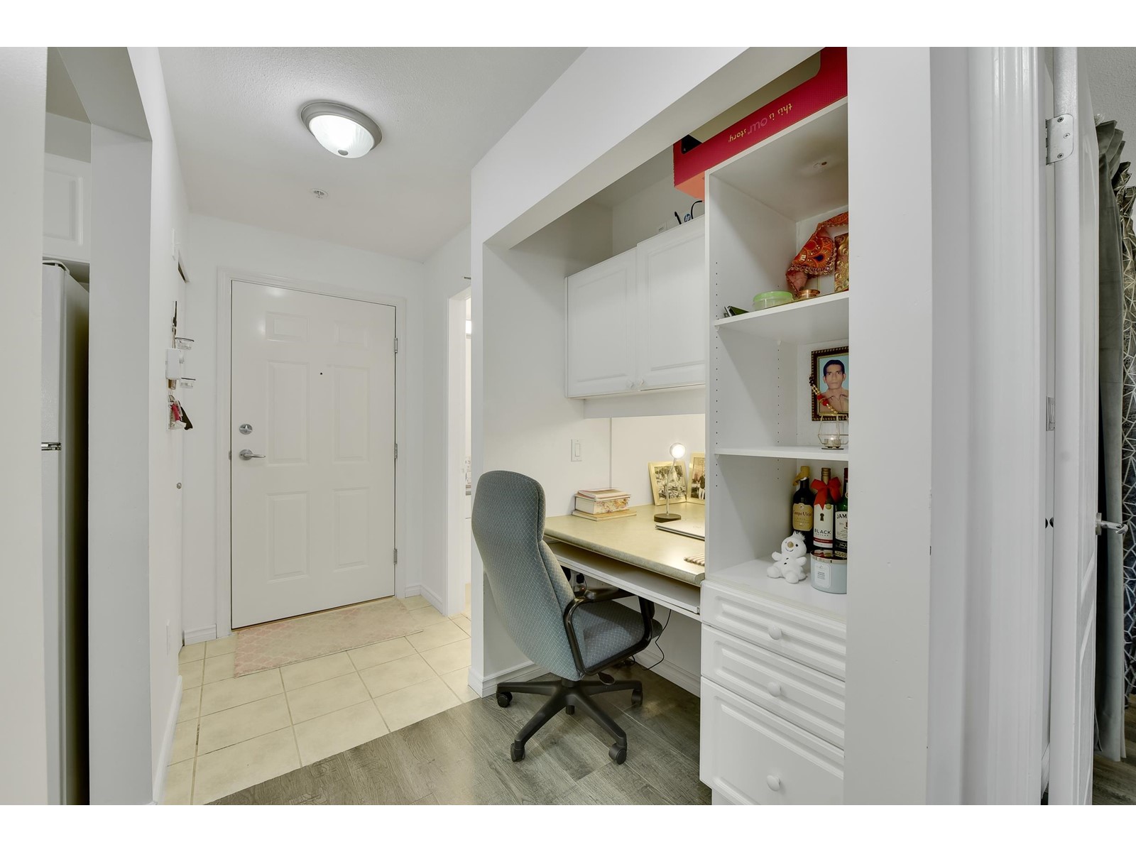 307 15210 Guildford Drive, Surrey, British Columbia  V3R 0X7 - Photo 11 - R2989608
