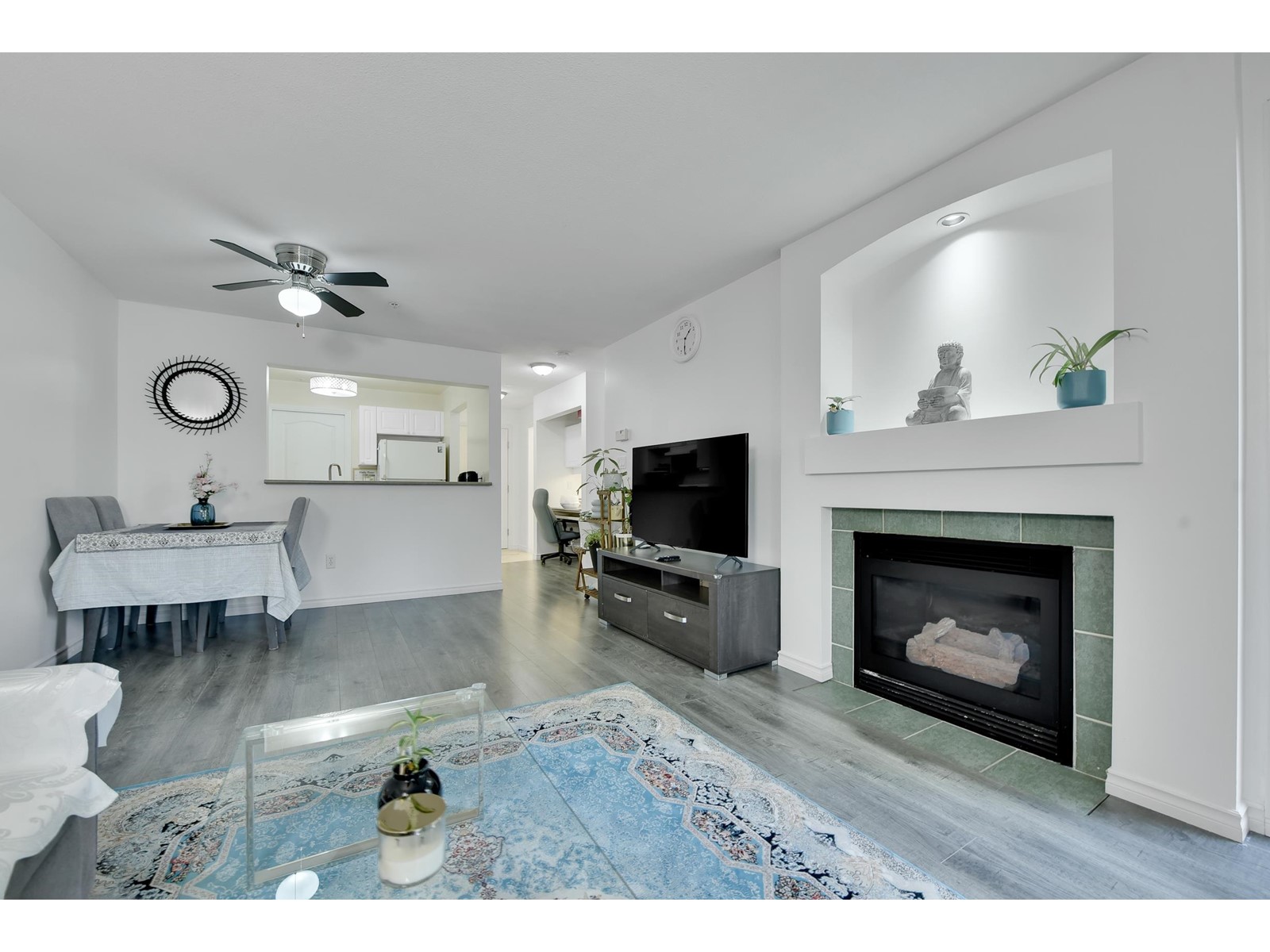 307 15210 Guildford Drive, Surrey, British Columbia  V3R 0X7 - Photo 12 - R2989608