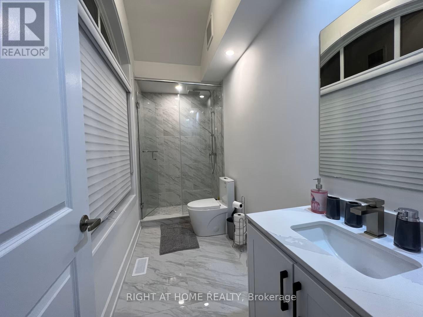 97 Guardhouse Crescent, Markham, Ontario  L6C 3J9 - Photo 12 - N12079807