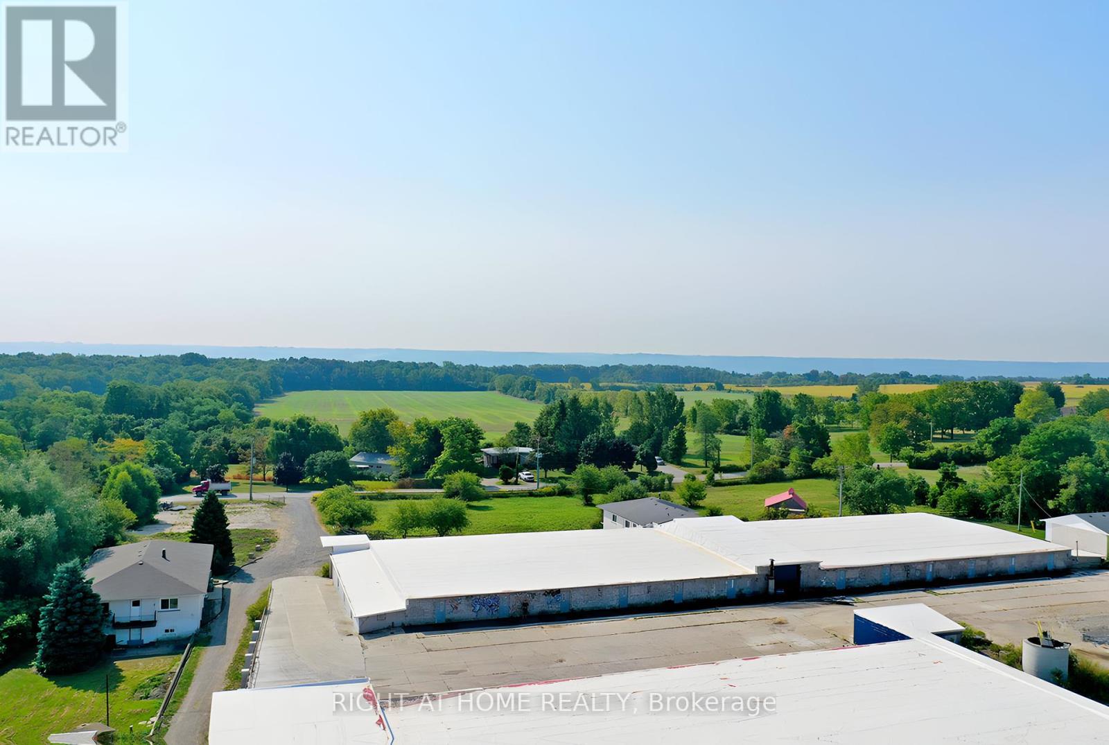 277 Rock Chapel Road, Hamilton, Ontario  L9H 5E2 - Photo 1 - X12079806