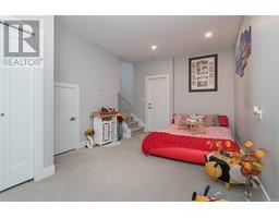 2815 Meridian Ave, Langford property photo listing 994548 for sale