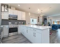 2815 Meridian Ave, Langford property photo listing 994548 for sale