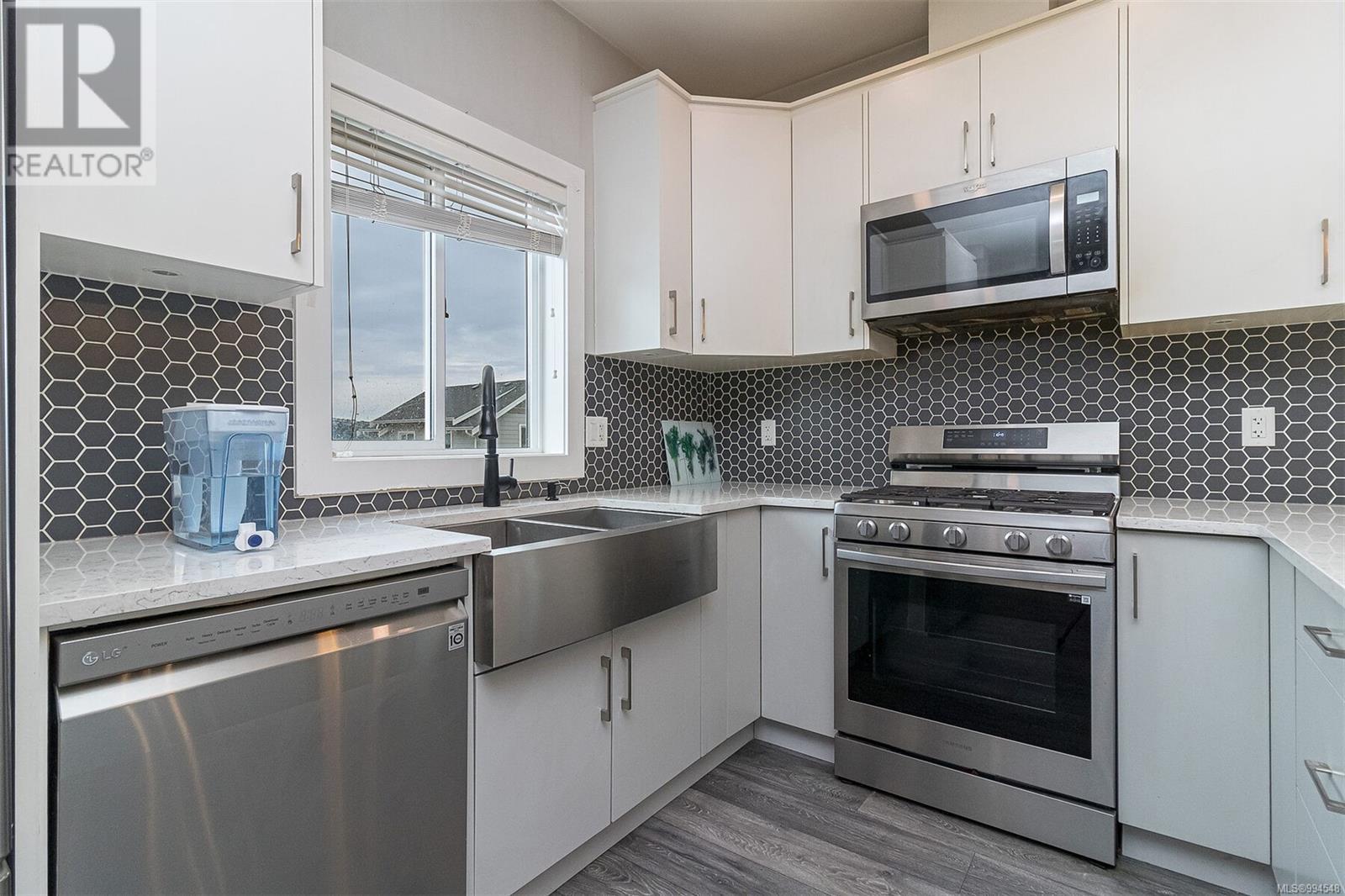 2815 Meridian Ave, Langford, British Columbia  V9B 0V2 - Photo 17 - 994548