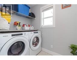 2815 Meridian Ave, Langford property photo listing 994548 for sale