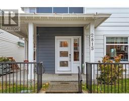 2815 Meridian Ave, Langford property photo listing 994548 for sale