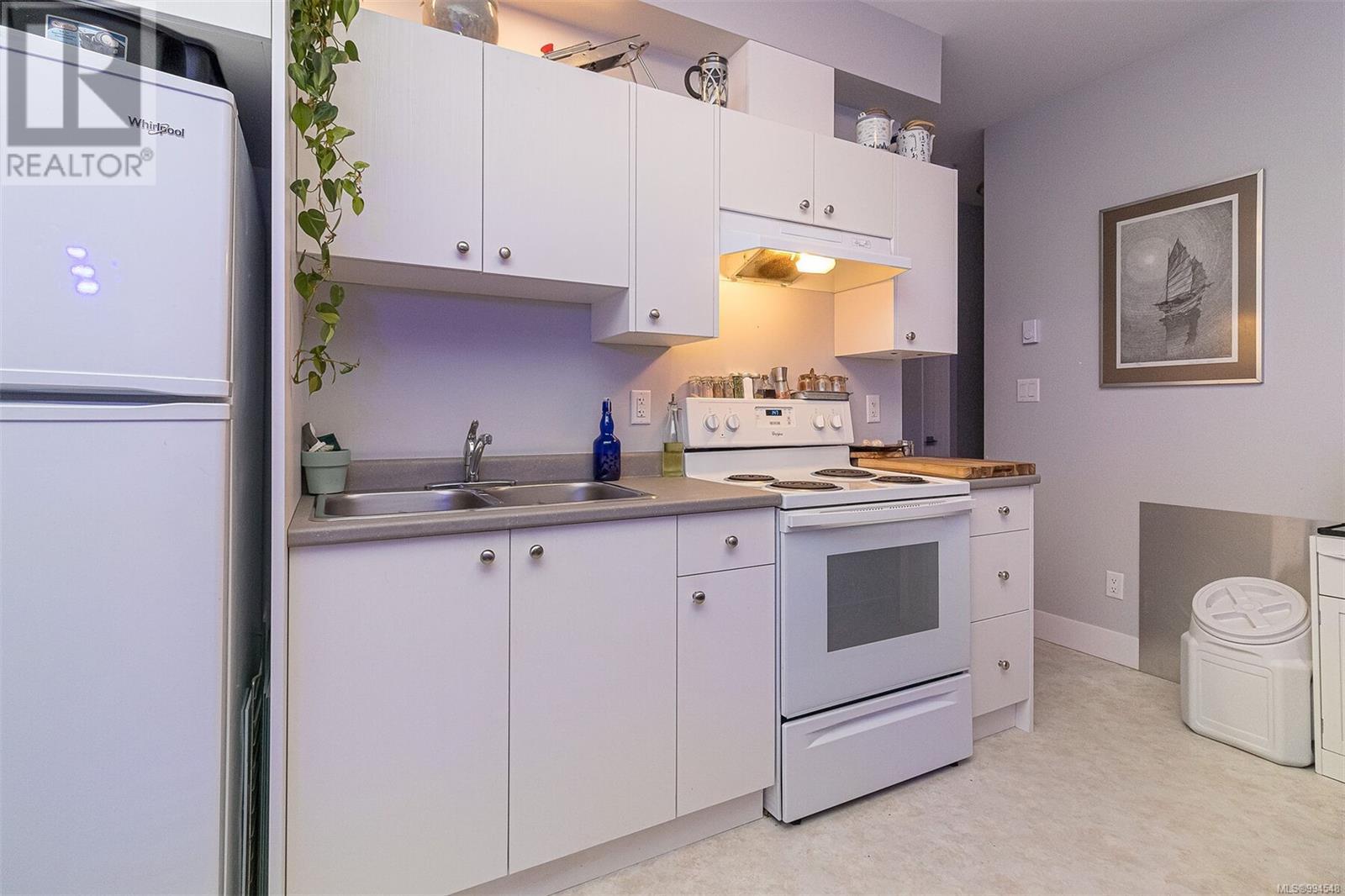 2815 Meridian Ave, Langford real estate listing 994548 for sale