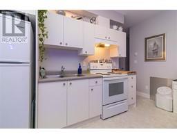 2815 Meridian Ave, Langford property photo listing 994548 for sale