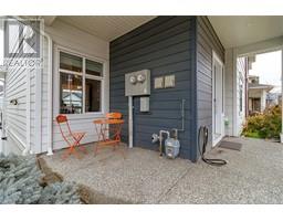 2815 Meridian Ave, Langford property photo listing 994548 for sale