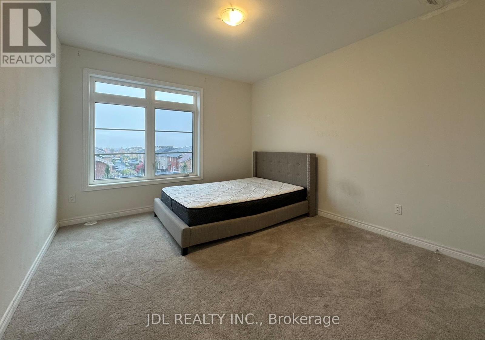 83 Luzon Avenue, Markham, Ontario  L6B 1N7 - Photo 6 - N12079815