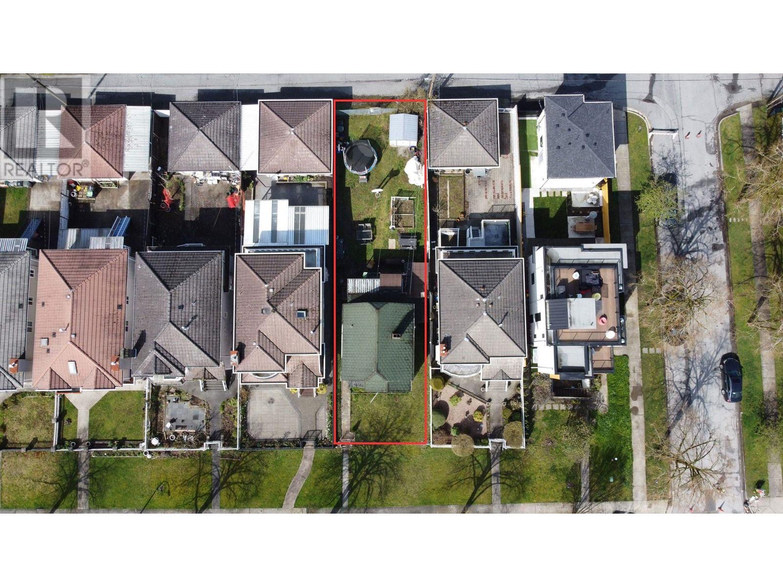 2987 E 5th Avenue, Vancouver, British Columbia  V5M 1N6 - Photo 2 - R2987731