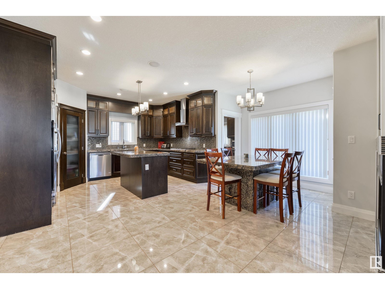 Property at 6111 56 AV image 1