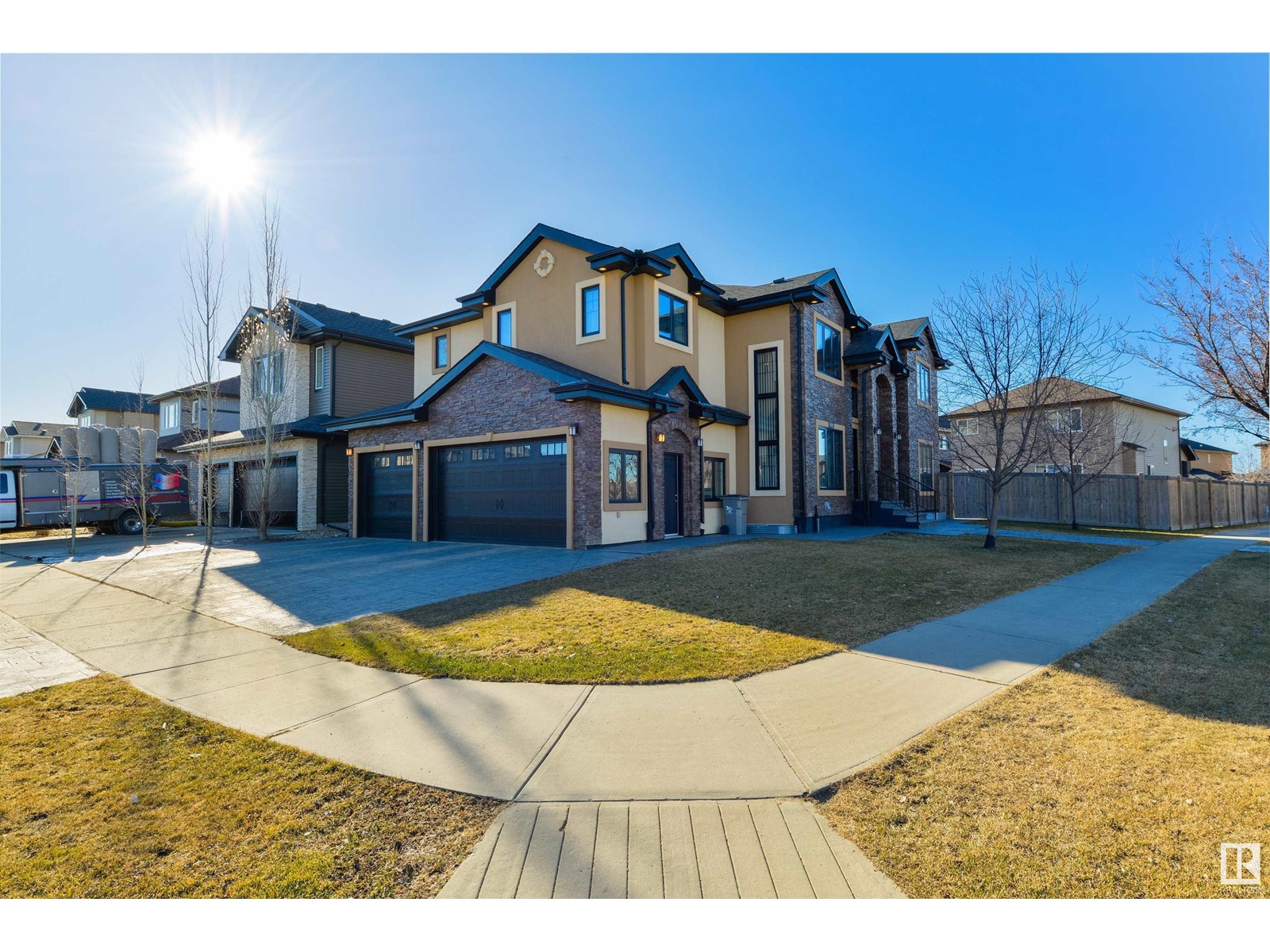 6111 56 Av, Beaumont, Alberta  T4X 0H3 - Photo 2 - E4430655