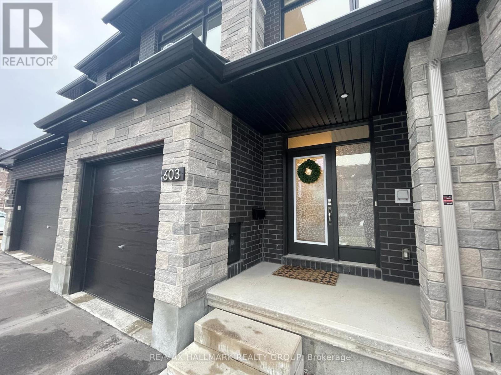 603 Cordelette Circle, Ottawa, Ontario  K1W 0P6 - Photo 2 - X12079824