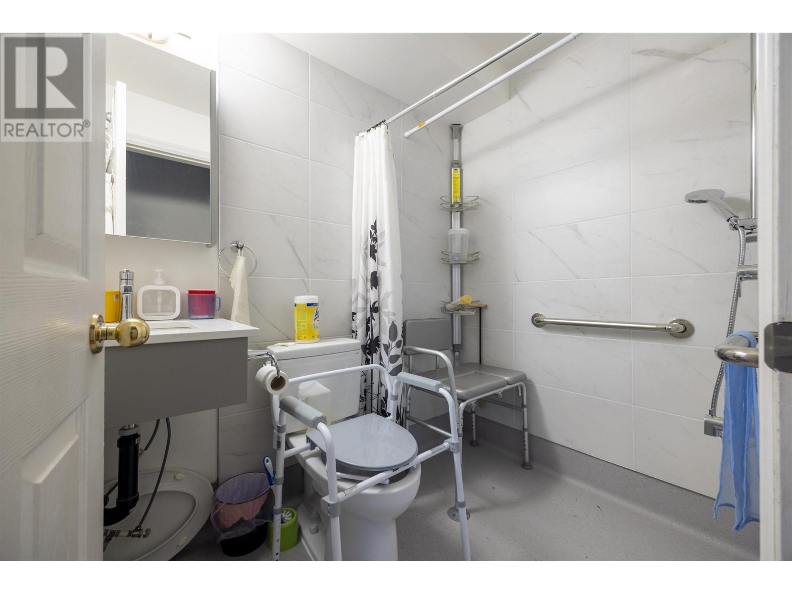 2245 Dundas Street, Vancouver, British Columbia  V5L 1J9 - Photo 21 - R2989043