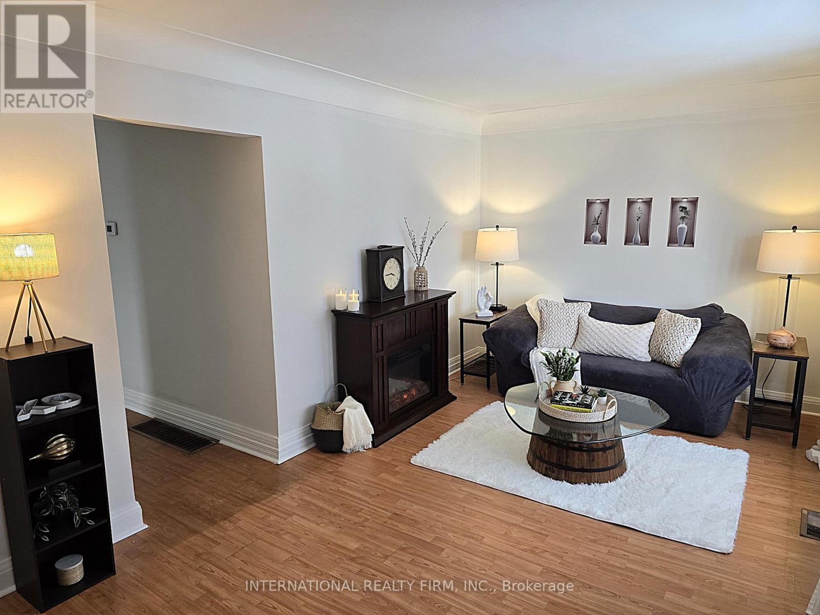 Property at 122 EAST 45TH STREET image 4