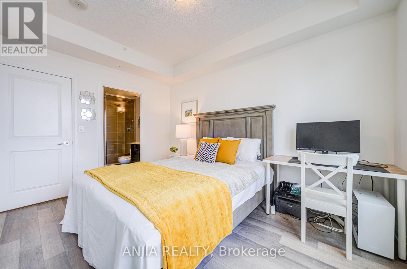 2012 - 7165 Yonge Street, Markham, Ontario  L3T 0C9 - Photo 23 - N12079825