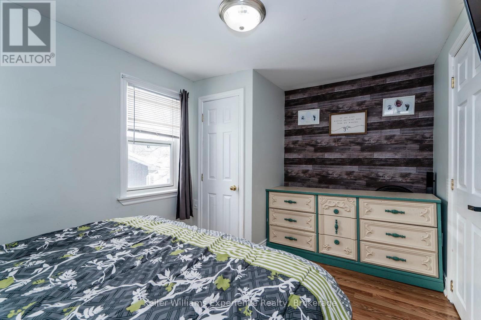 310 Davidson Street, Tay, Ontario  L0K 1R0 - Photo 6 - S12079805