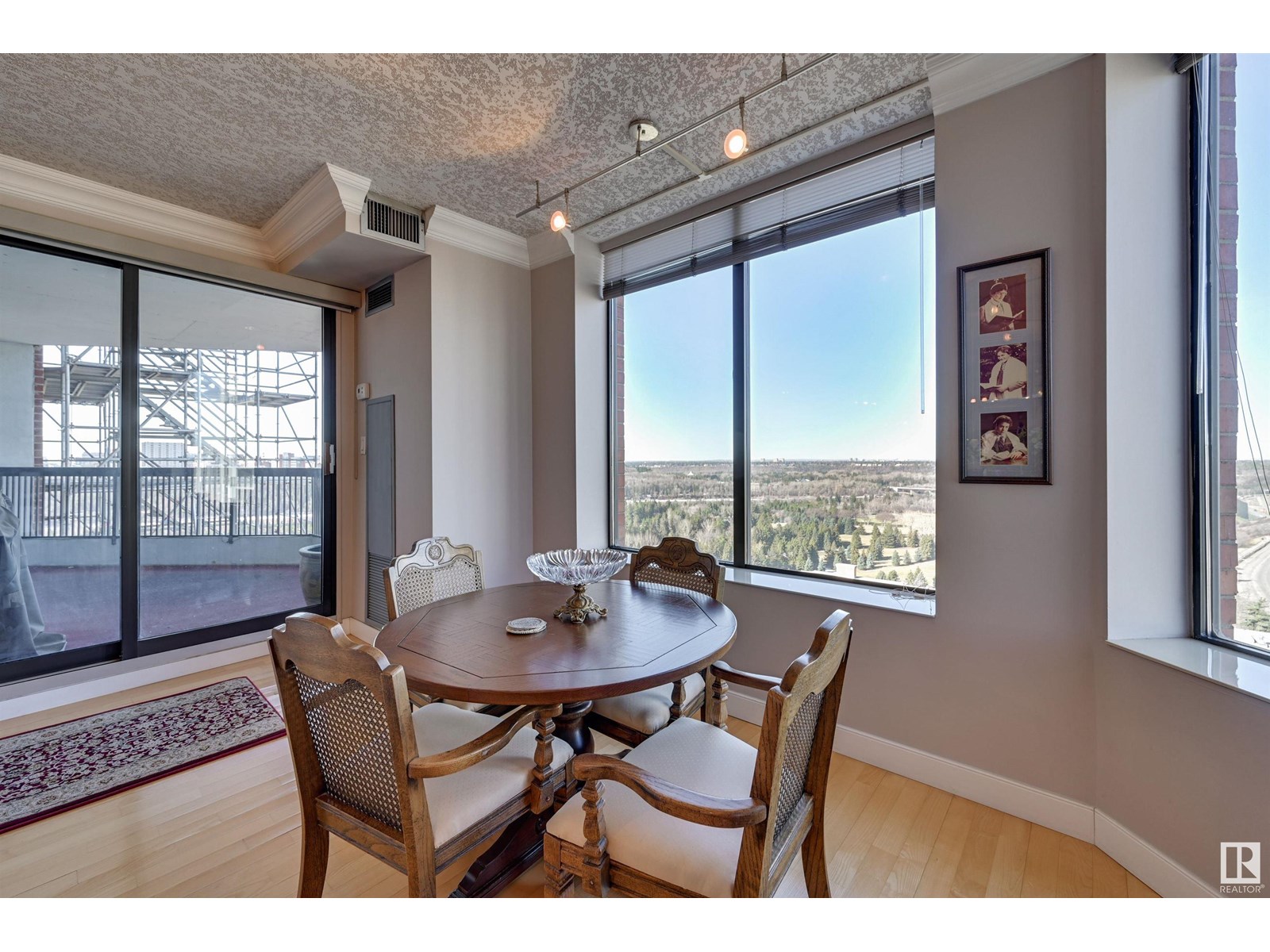 Property at #1102 11503 100 AV NW image 3