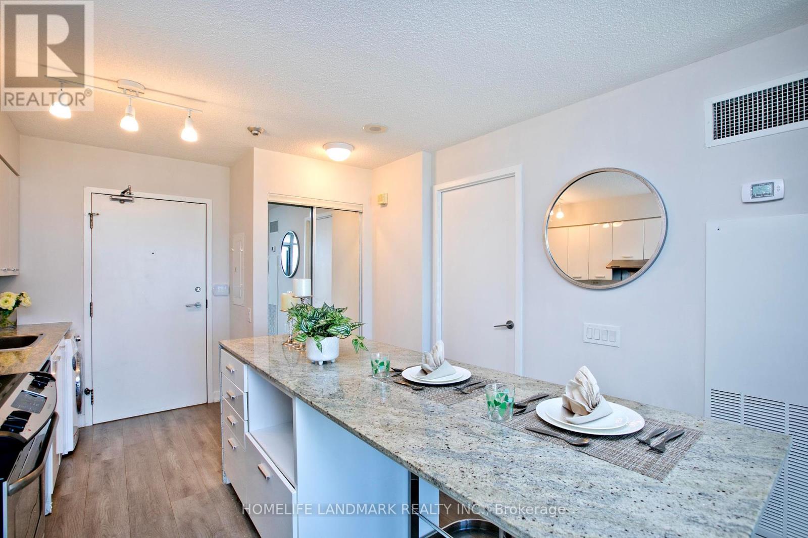 806 - 29 Singer Court, Toronto, Ontario  M2K 0B3 - Photo 11 - C12064156
