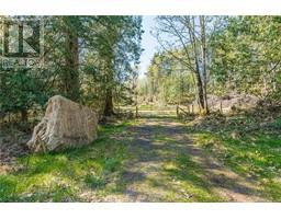 547 Beddis Rd Salt Spring, Salt Spring, Ca