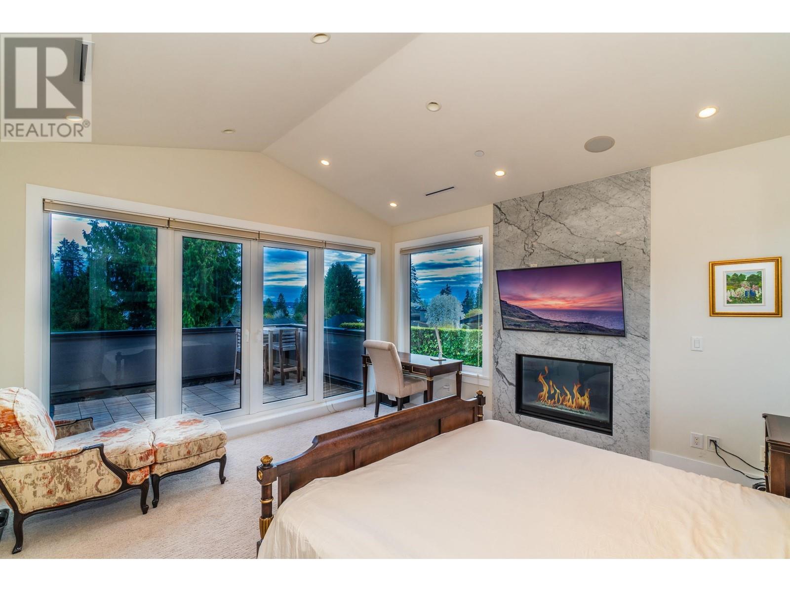 2408 Mathers Avenue, West Vancouver, British Columbia  V7V 2H8 - Photo 16 - R2988908