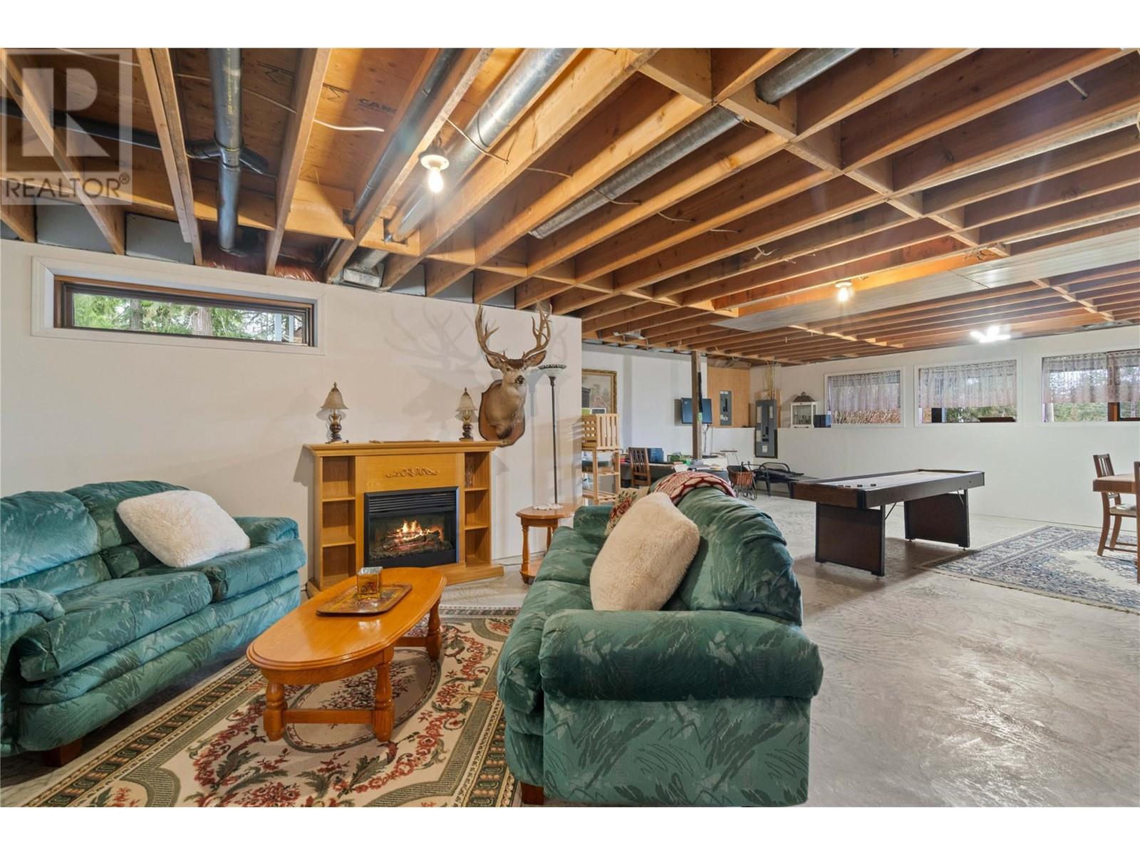 Property at 701 Christison Road SW image 3