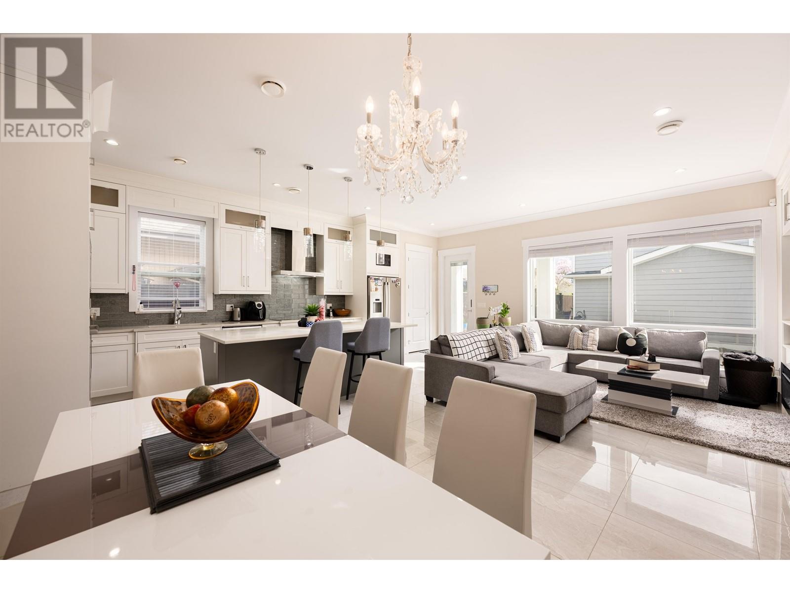 Property at 7180 RAILWAY AVENUE image 4