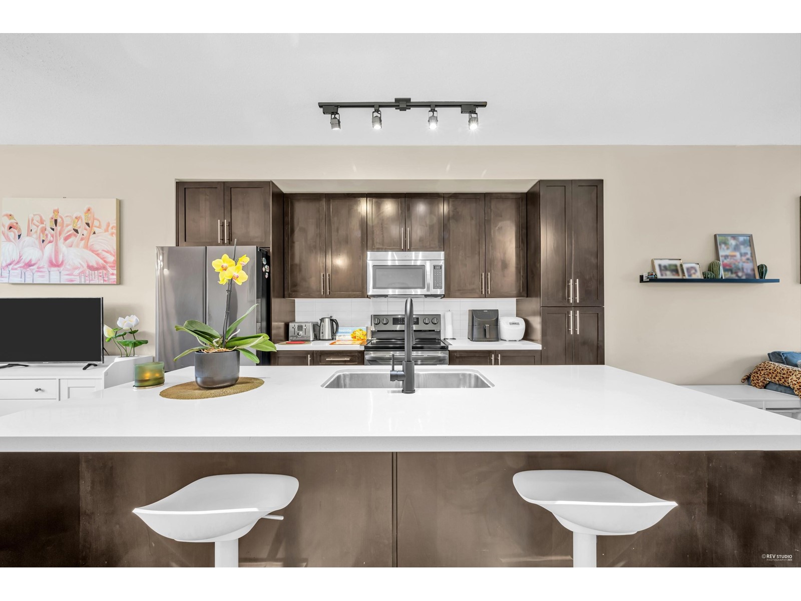 Property at 11 4967 220 STREET image 4