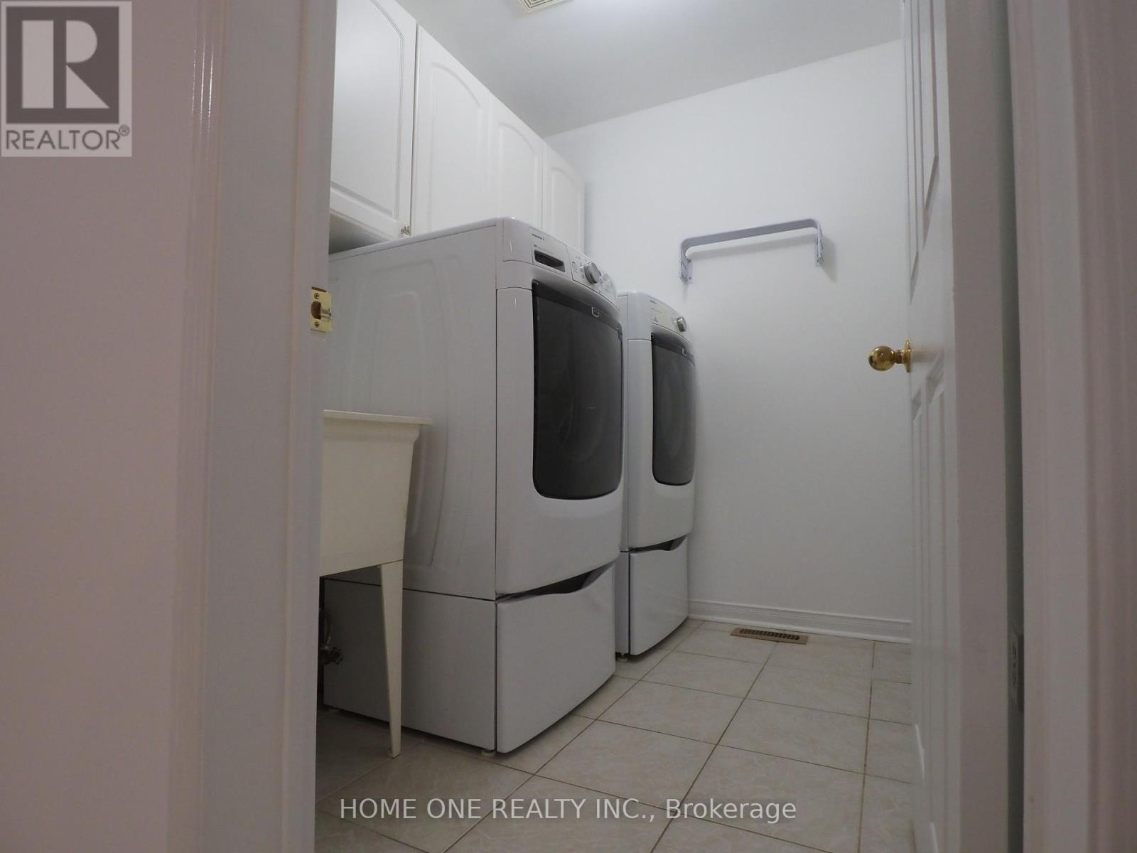 155 Bourbon Place, Whitby, Ontario  L1R 3C6 - Photo 24 - E12079896
