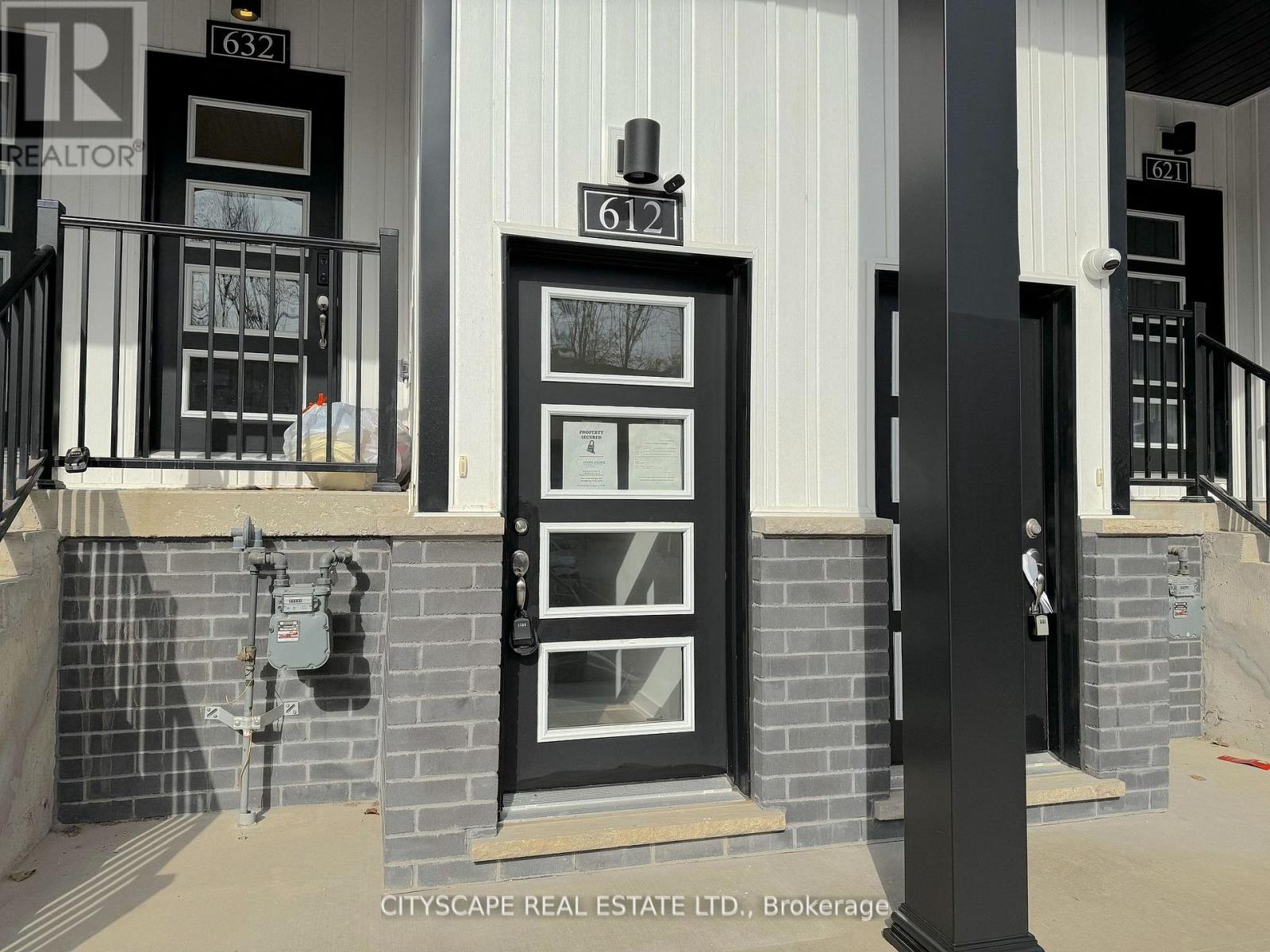 Property at 612 - 4263 FOURTH AVENUE image 2
