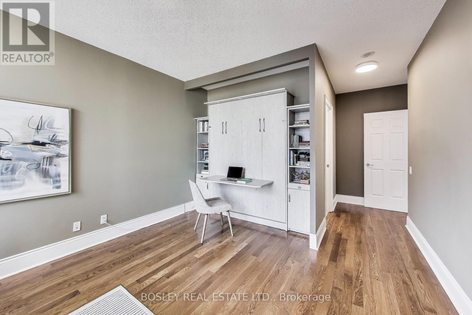 Ph08 - 5229 Dundas Street W, Toronto, Ontario  M6B 6L9 - Photo 26 - W12066284