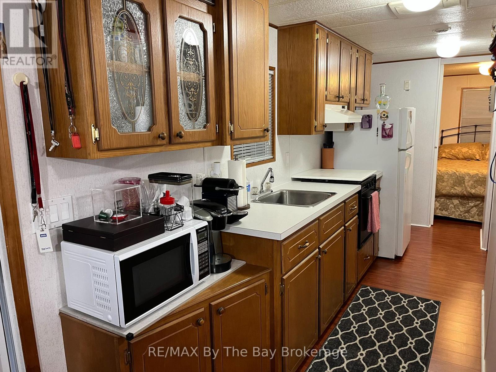 68 - 85 Theme Park Drive, Wasaga Beach, Ontario  L9Z 1X7 - Photo 5 - S12076940