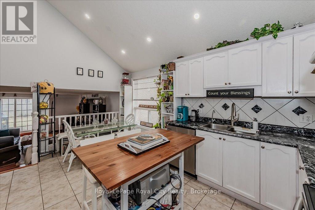 84 Porter Court, Guelph, Ontario  N1L 1L8 - Photo 11 - X12060671