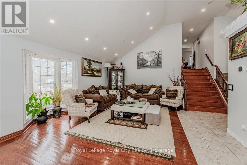 Property at 84 PORTER COURT image 2