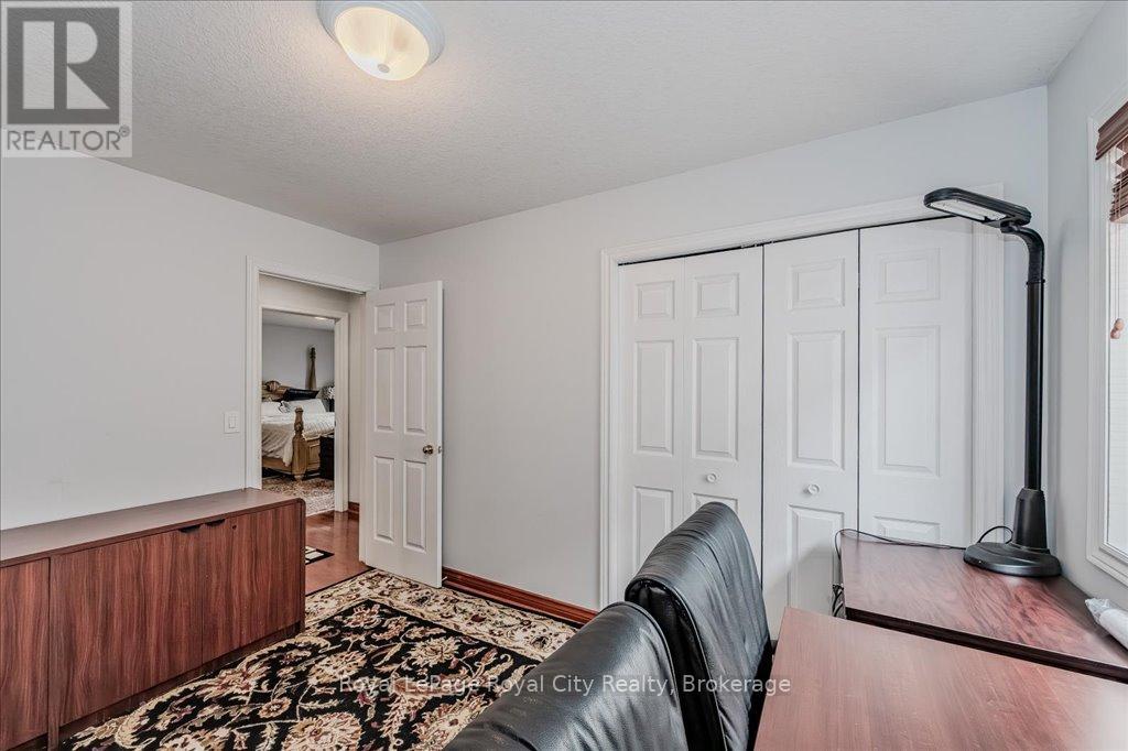 84 Porter Court, Guelph, Ontario  N1L 1L8 - Photo 23 - X12060671