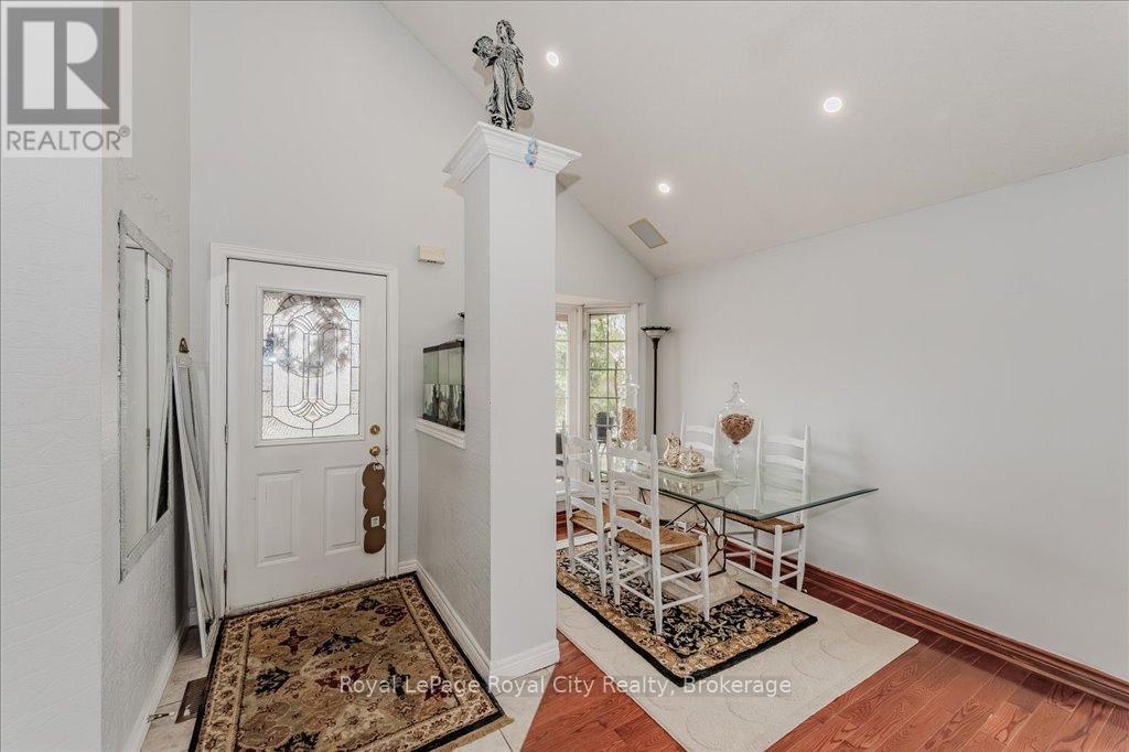 84 Porter Court, Guelph, Ontario  N1L 1L8 - Photo 6 - X12060671