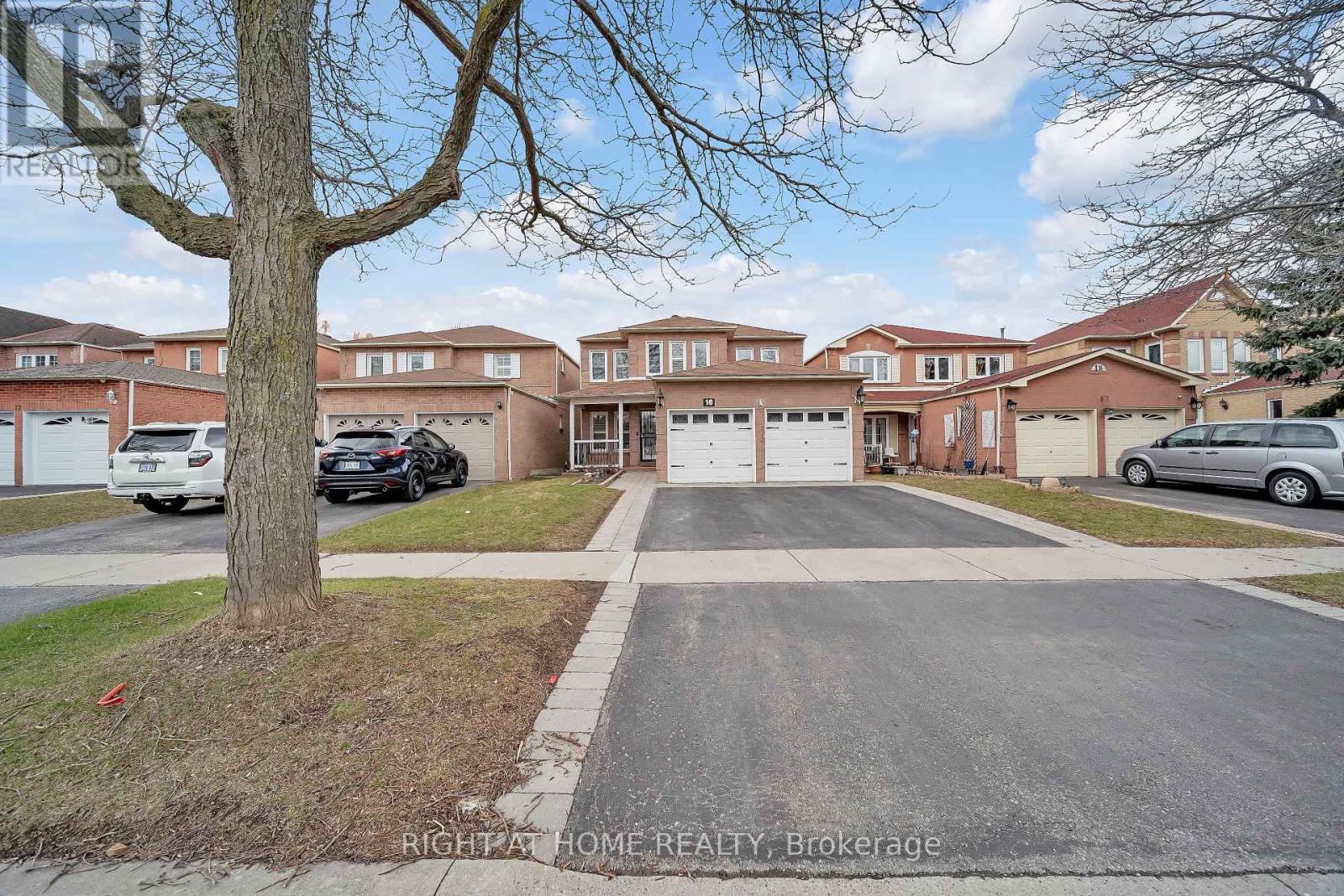 Property at 16 SULLIVAN DRIVE image 1