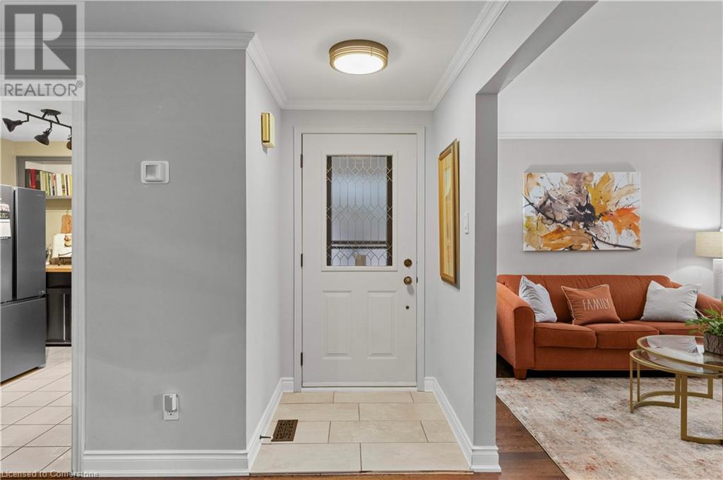 Property at 1508 UPPER MIDDLE Road Unit# 5 image 3