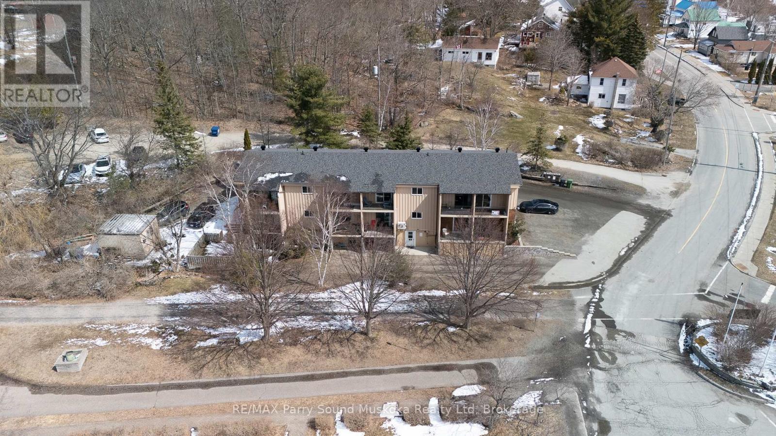 4 - 21 Prospect Street, Parry Sound, Ontario  P2A 2B5 - Photo 3 - X12054641