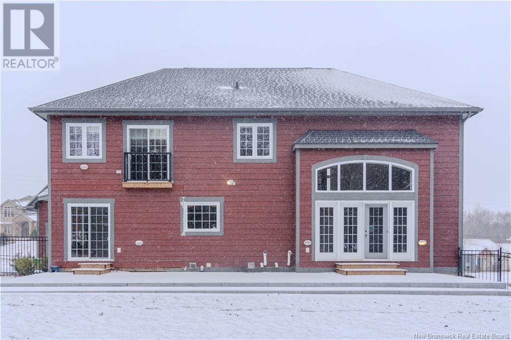 Property at 148 DU GOLF image 2