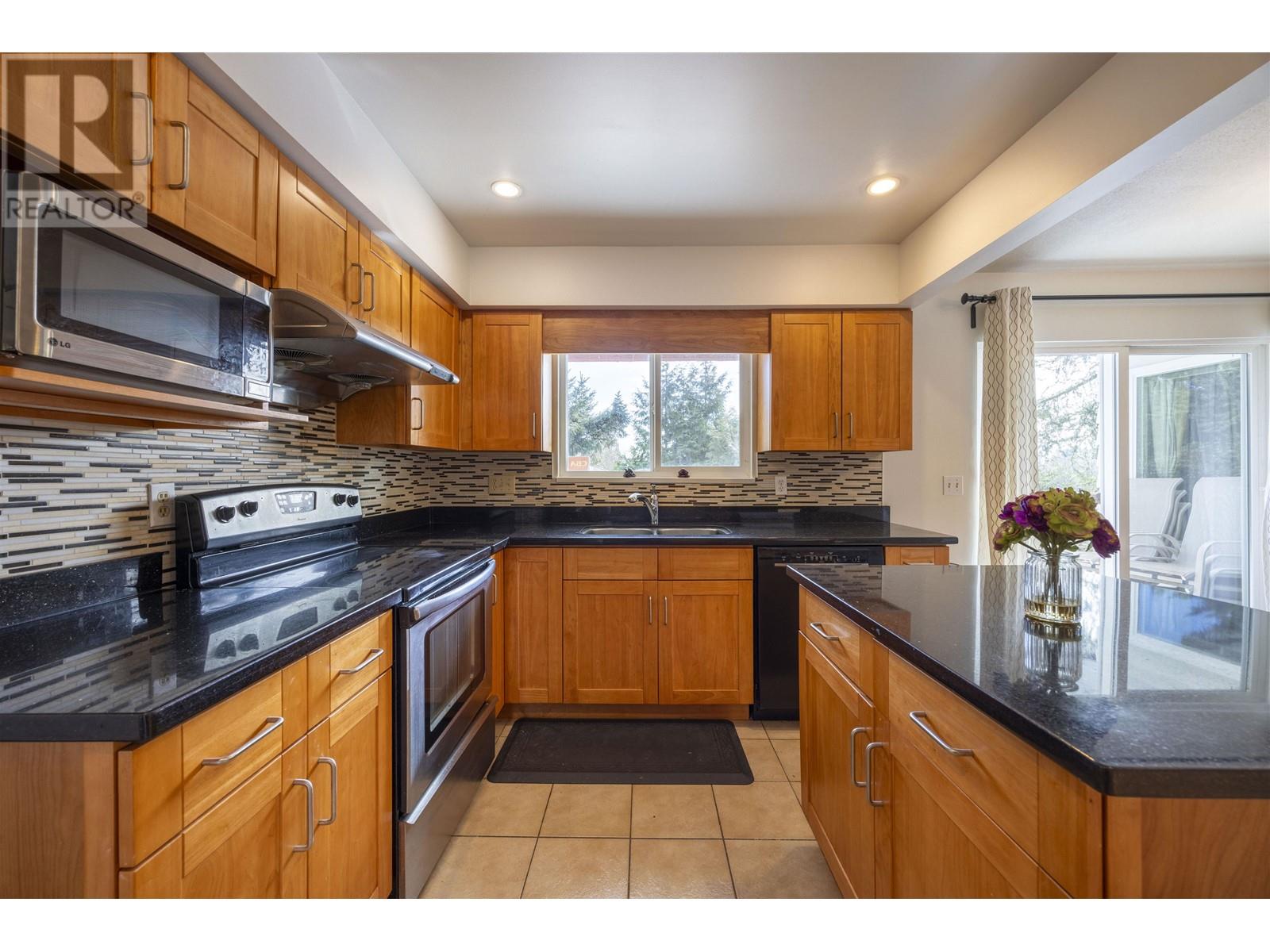1310 Glen Abbey Drive, Burnaby, British Columbia  V5A 3Y4 - Photo 17 - R2972243