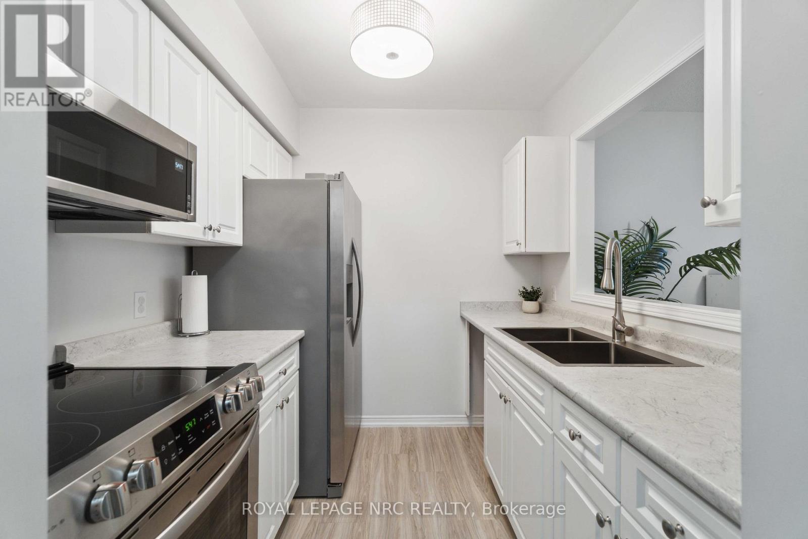 203 - 4090 John Charles Boulevard, Lincoln, Ontario  L0R 2C0 - Photo 10 - X12079970