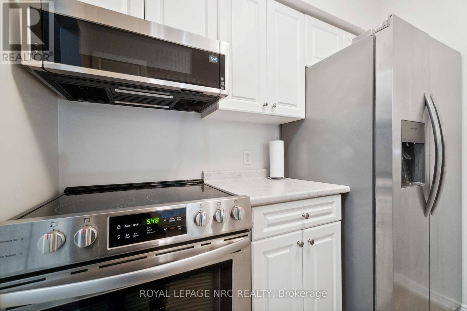 203 - 4090 John Charles Boulevard, Lincoln, Ontario  L0R 2C0 - Photo 12 - X12079970