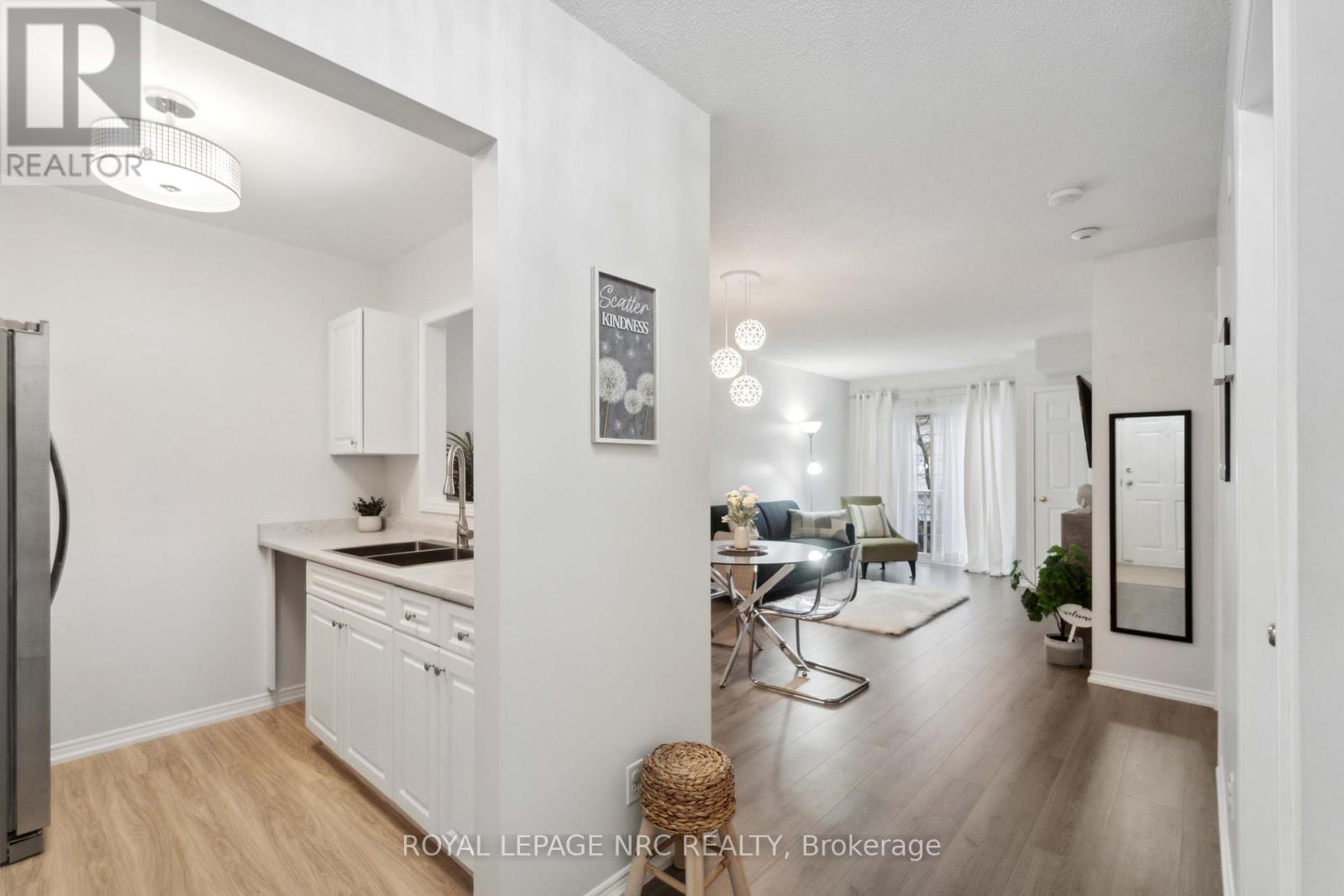 203 - 4090 John Charles Boulevard, Lincoln, Ontario  L0R 2C0 - Photo 9 - X12079970