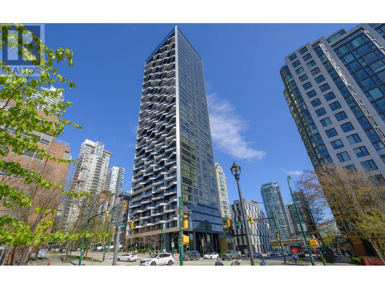 501 889 PACIFIC STREET, vancouver, British Columbia