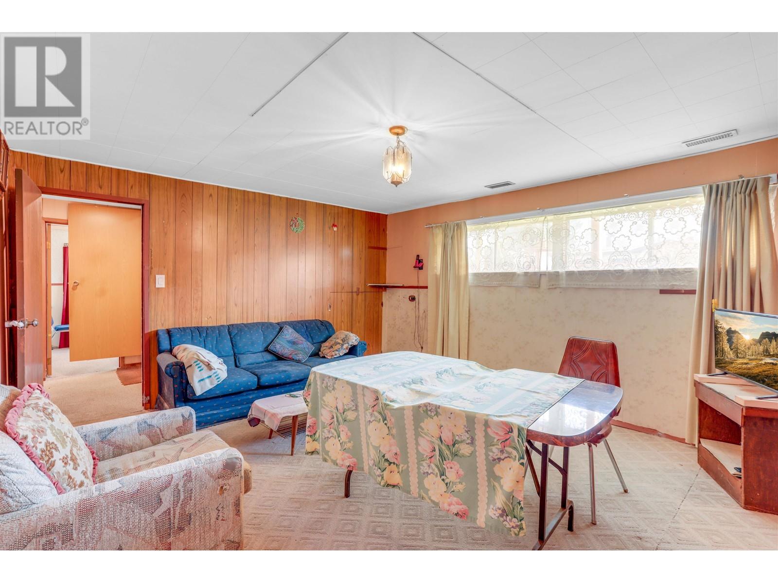 7473 17th Avenue, Burnaby, British Columbia  V3N 1L5 - Photo 19 - R2988395