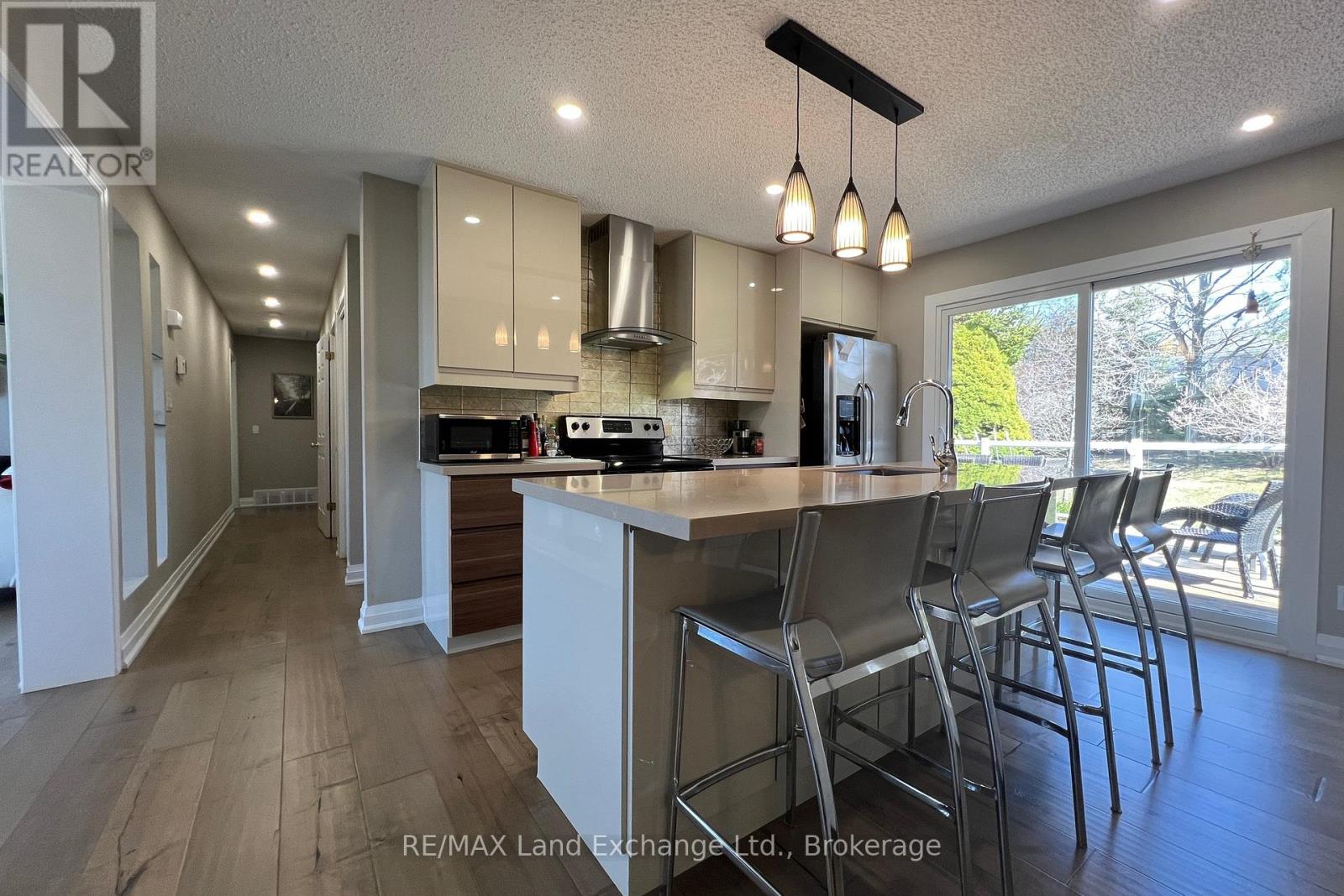 510 Alfred Street, Huron-Kinloss, Ontario  N0G 2R0 - Photo 13 - X12079998
