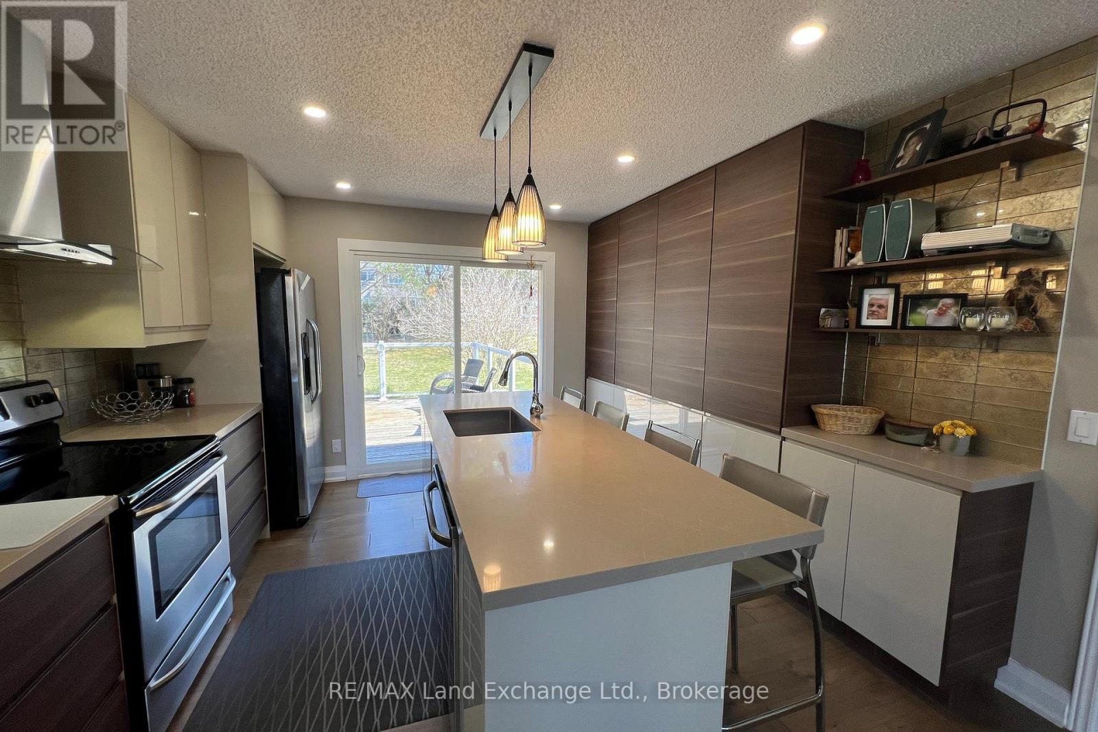 510 Alfred Street, Huron-Kinloss, Ontario  N0G 2R0 - Photo 14 - X12079998
